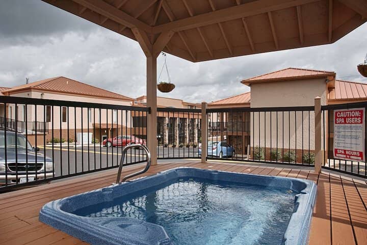 Pool 38 of 58