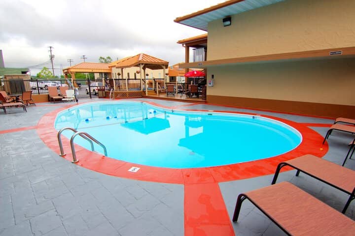 Pool 36 of 58