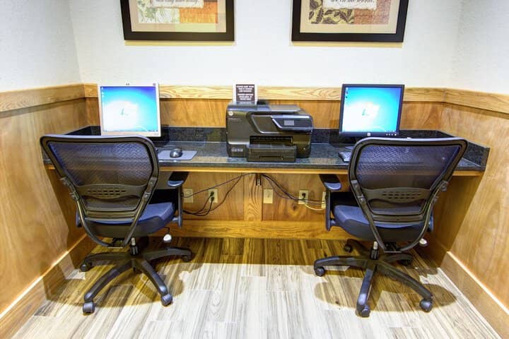 Business Center 50 of 58