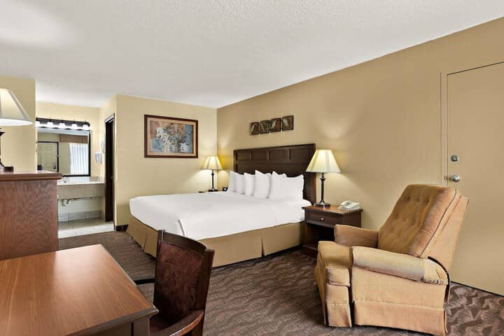 Room 16 of 58